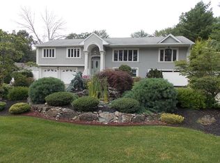 22 Hilldale Rd, Pine Brook, NJ 07058