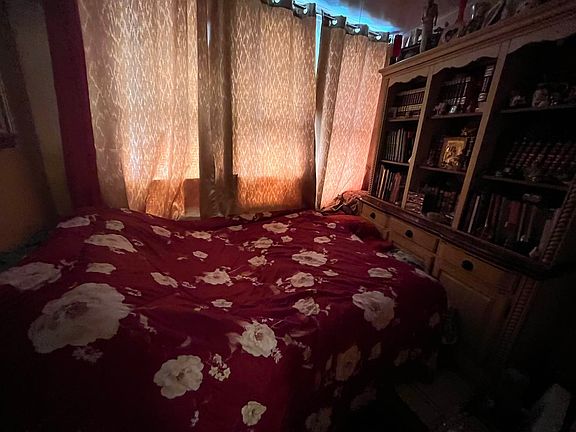 3rd image of 23-74 36th St #3