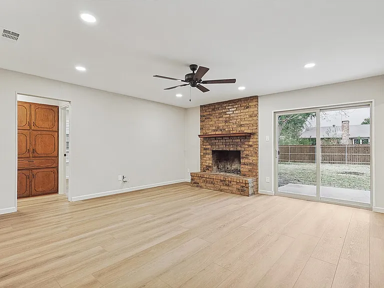 7517 Meadowbrook Dr — Photo 6