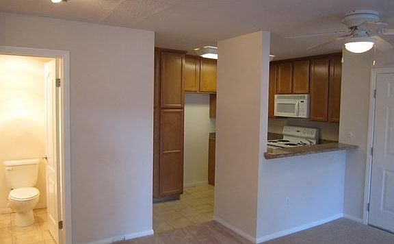 5th image of 3456 Castle Glen Dr Unit 292
