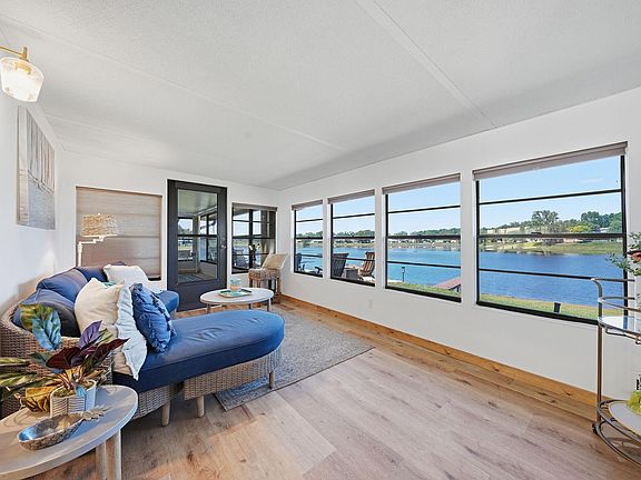 26th image of 115 Willow Way