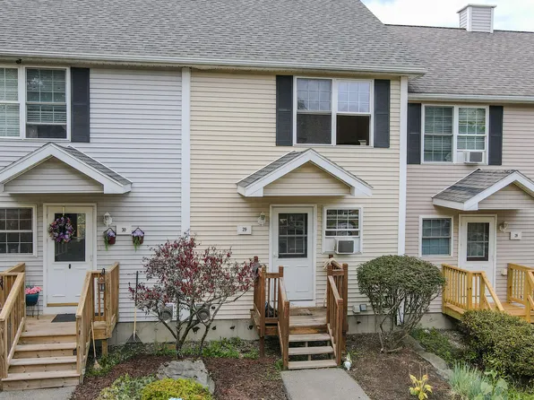 29 River Village Drive #29, Milford, ME 04461