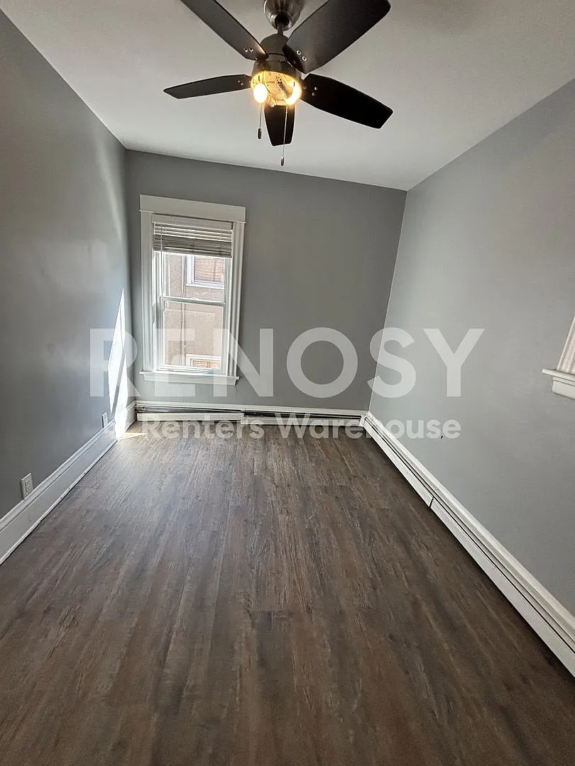 Available now is 2 Bedroom 1 Bath unit in Minneapolis — Photo 2
