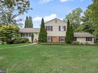 53 Wagon Bridge Run, Moorestown, NJ 08057