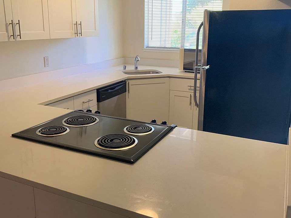 1st image of 140 Dolores Dr