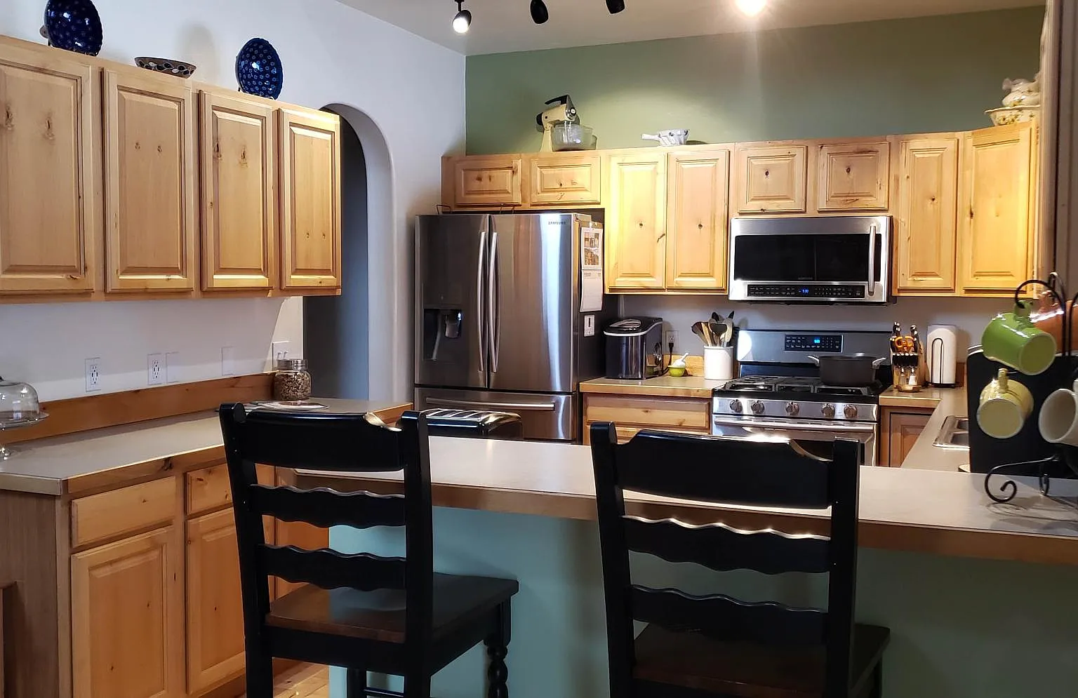 708 Milestone Dr — Photo 3