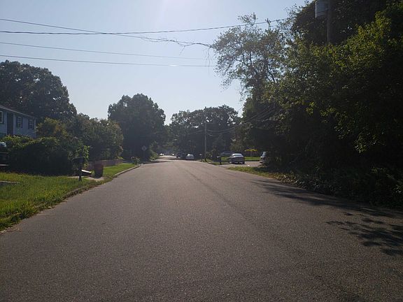 5th image of 73 Arlington Ave