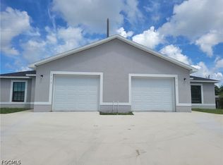 217/219 W Cape Coral Pkwy, Cape Coral, FL 33914