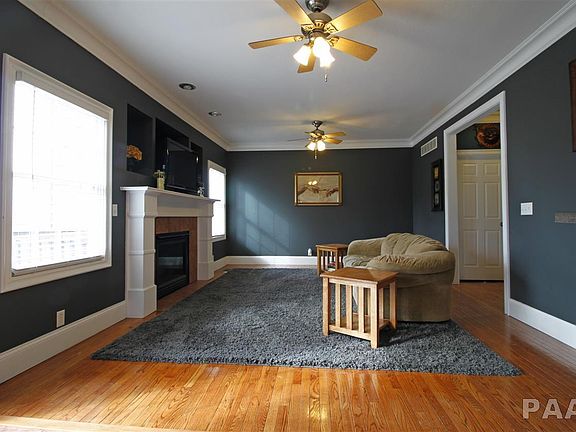 3rd image of 1004 Brighton Ave