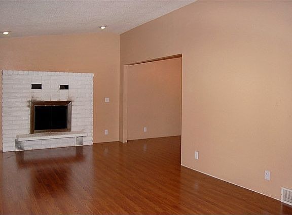 5th image of 8510 N Hill N Dale St