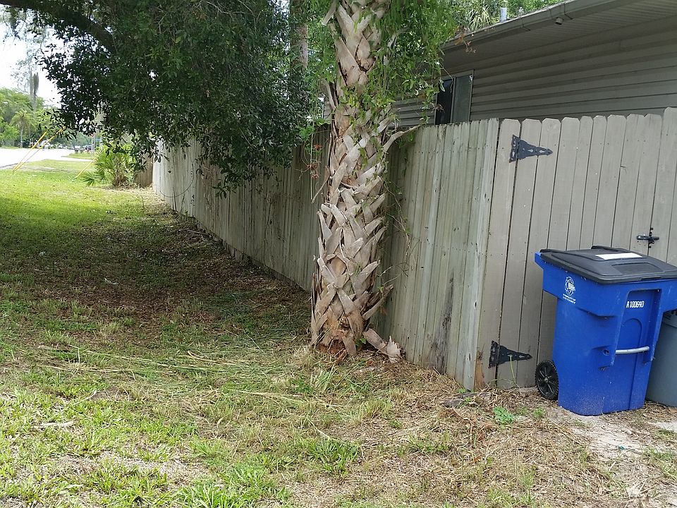 2nd image of 26730 Streetsboro Ln