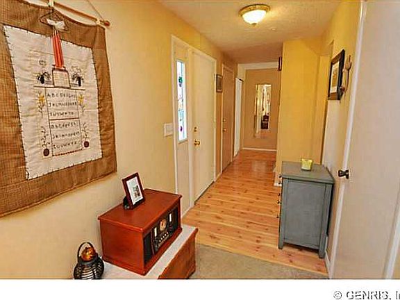 3rd image of 199 Willow Pond Way