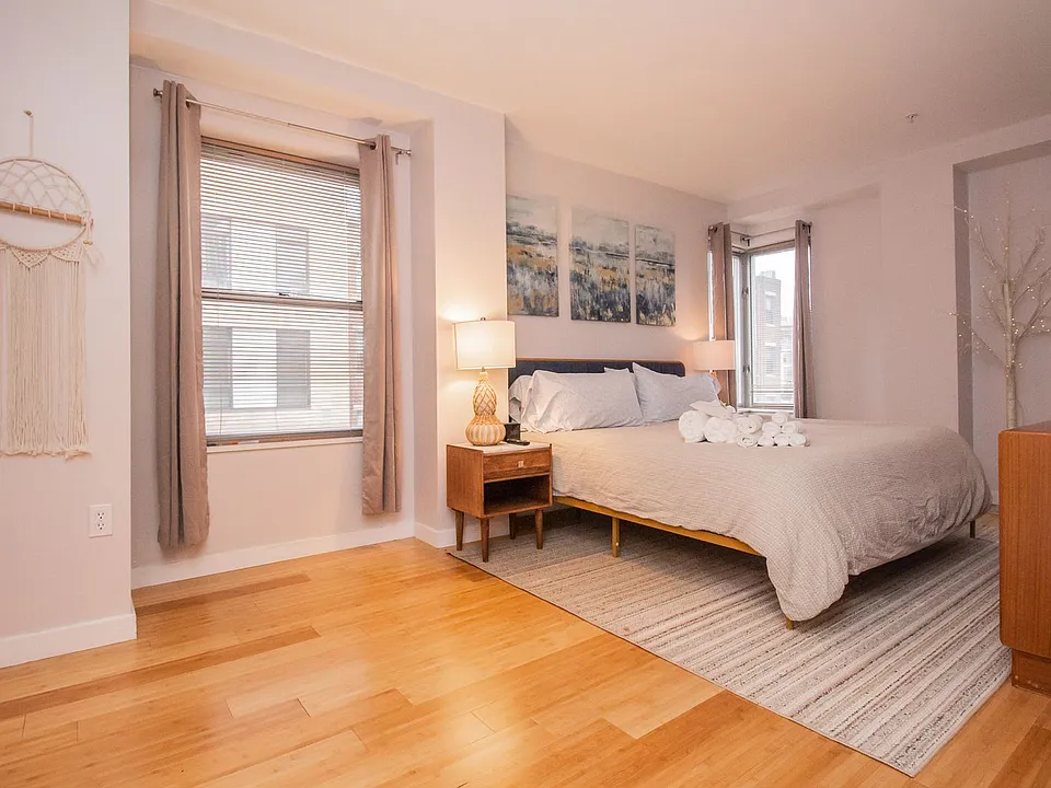 18 Miner St #401