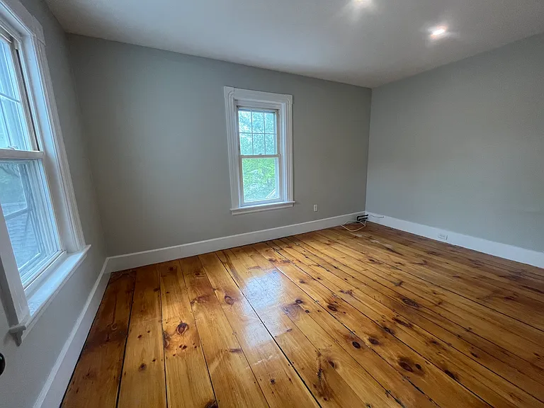 13 Jerome Pl #2R — Photo 7