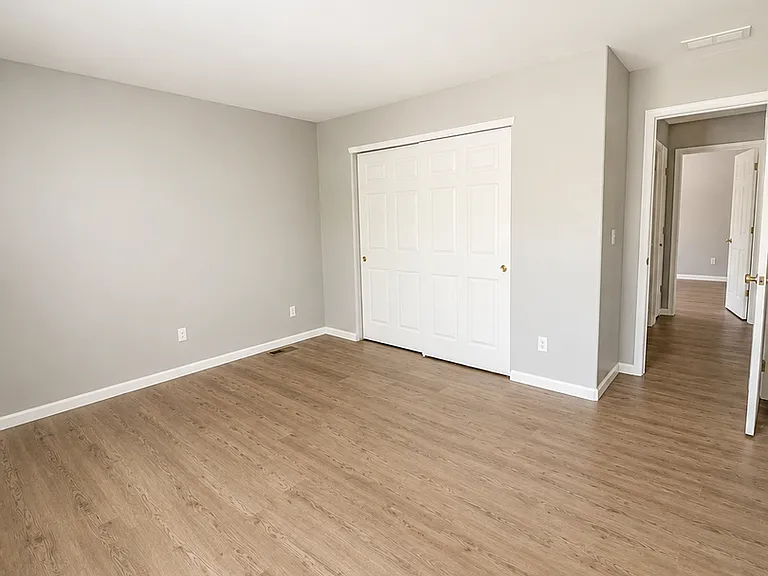 42 Audrey Cir — Photo 7