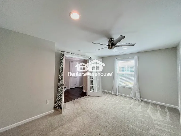 521 Charles Porteus Ln — Photo 6