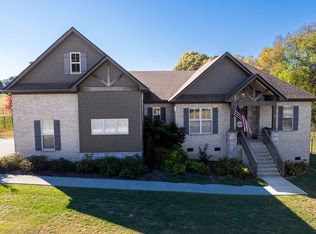 958 Tom Osborne Rd, Columbia, TN 38401