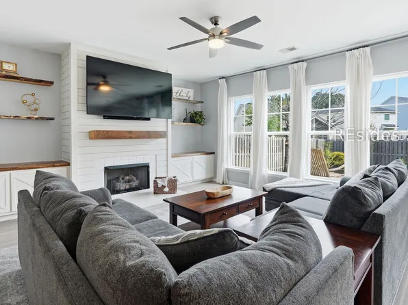 5 Vista Pointe Dr, Bluffton, SC 29910