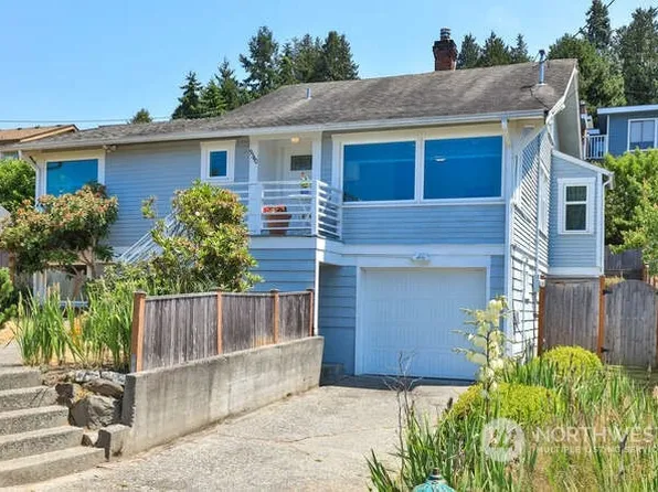 9340 45th Avenue SW, Seattle, WA 98136