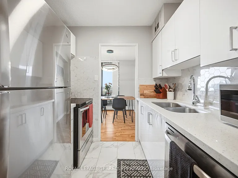 2929 Aquitaine Ave #709 — Photo 11