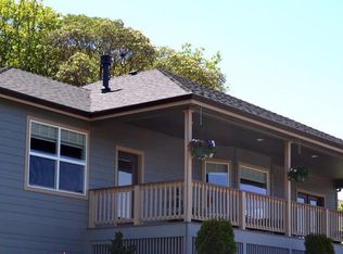2224 SE Linden Ln, Grants Pass, OR 97527