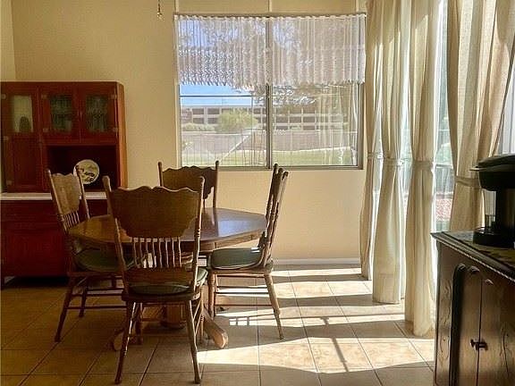 3rd image of 5008 Forest Oaks Dr