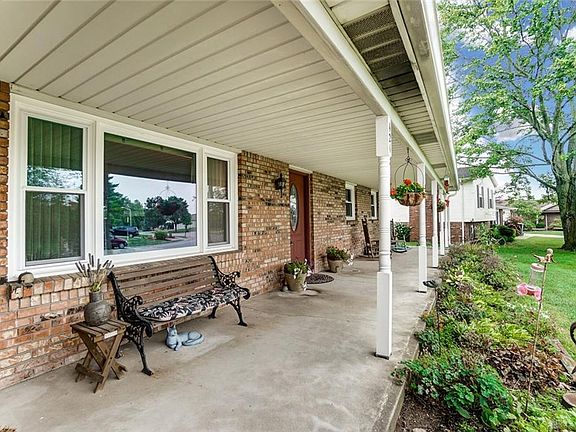 4th image of 424 Westview Ave