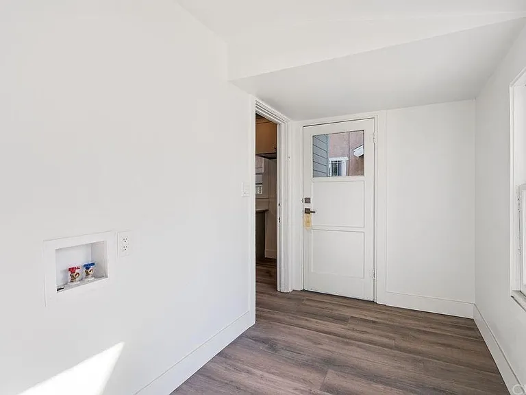 728 E Palmer Ave — Photo 13