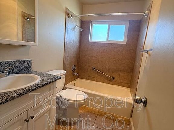 3rd image of 591 D St APT I