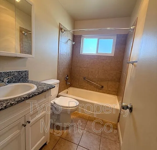 591 D St #I — Photo 3