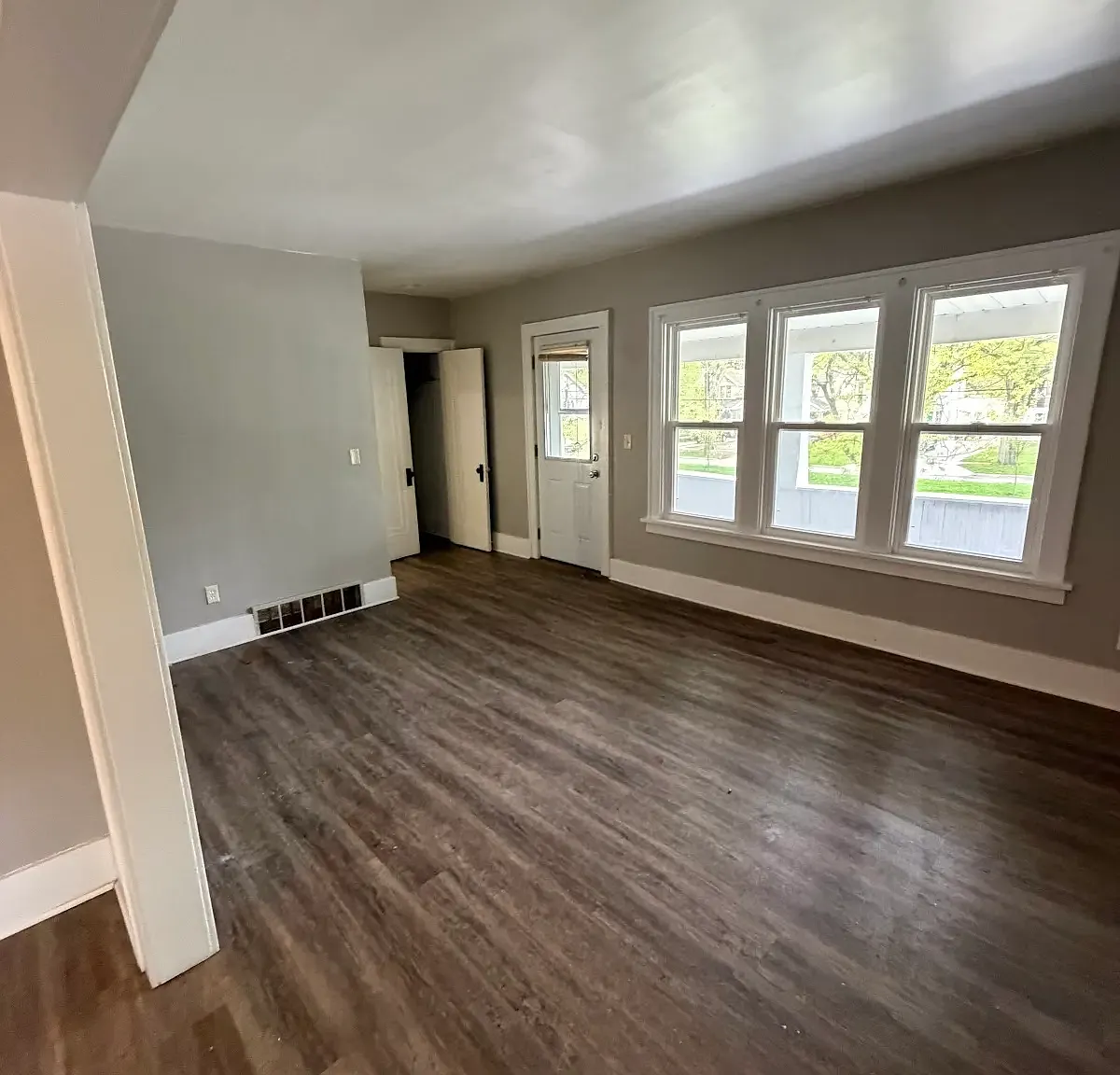 2 bed, 900 sqft, $845 — Photo 3