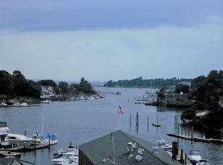 6 George St, Cranston, RI 02905