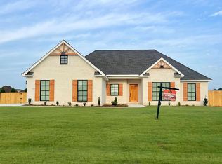 109 Lois Ln, Wetumpka, AL 36092