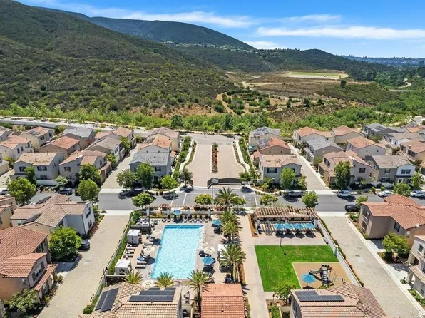 649 Merit Dr, San Marcos, CA 92078