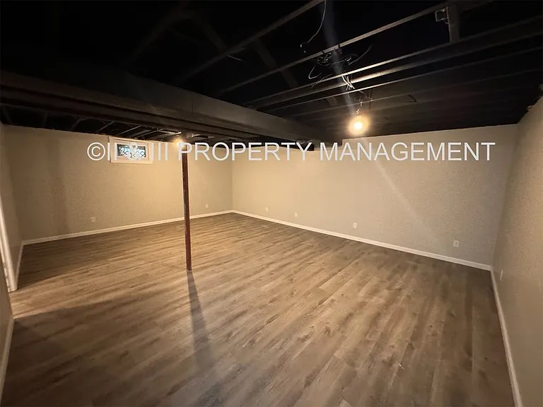 4715 Fontana St — Photo 19