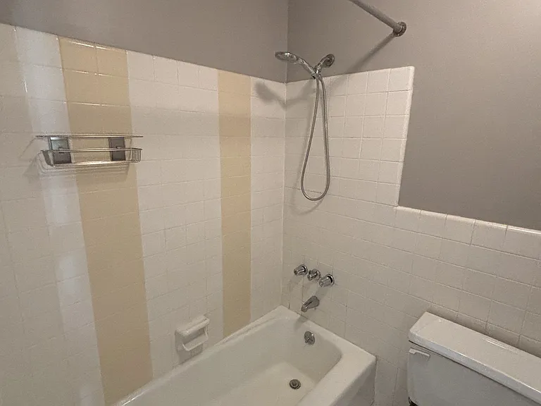 181 Old Montgomery Hwy #B — Photo 23