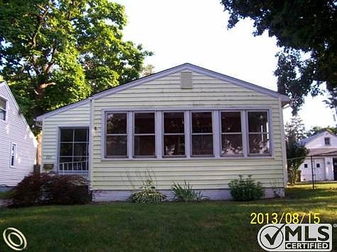 01_Front Elevation.JPG