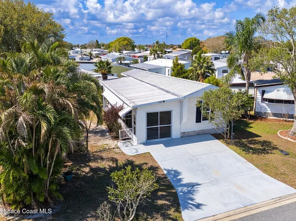 922 Bougainvillea Cir, Barefoot Bay, FL 32976