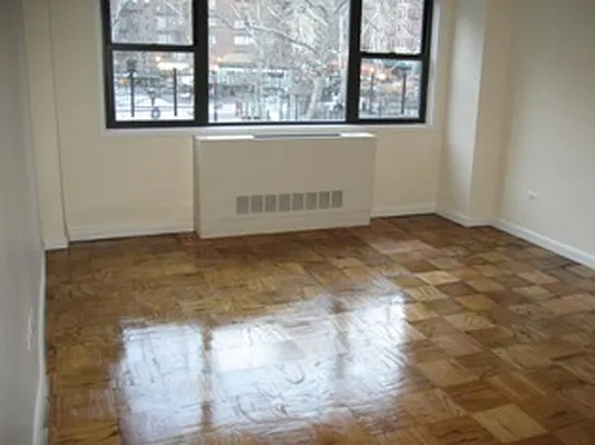 Rented by City Connections Realty | media 12