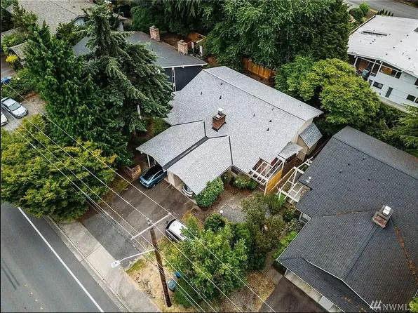 124 108th Ave SE, Bellevue, WA 98004