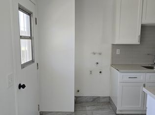 2122 E Avenue Q #6-9, Palmdale, CA 93550