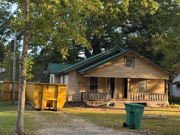 2064 Culpepper St, Milan, TN 38358