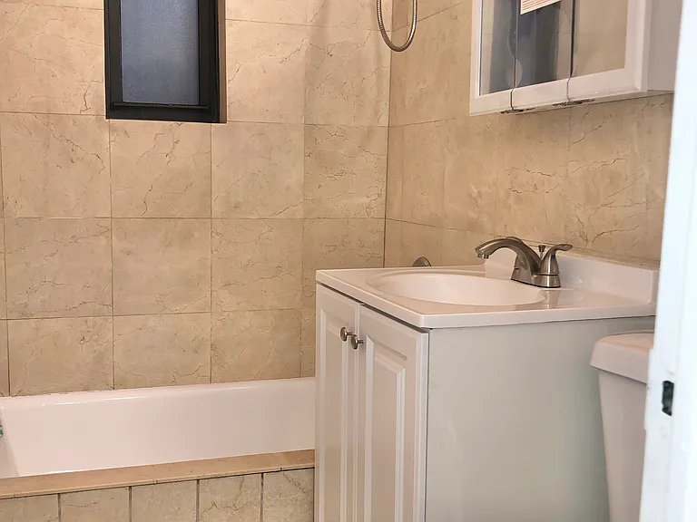 150-10 71st Ave #1L — Photo 2