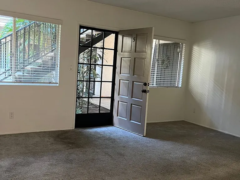 3045 Theresa St #5 — Photo 10