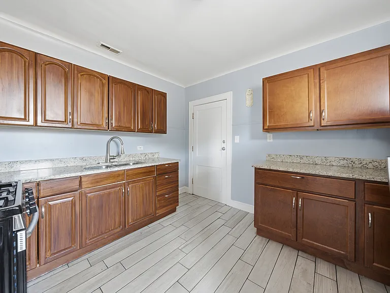 6939 S Komensky Ave #2 — Photo 12