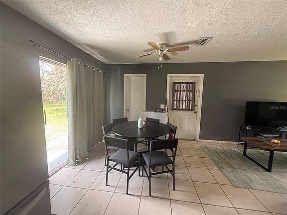 4th image of 11129 ROBERTS LANE