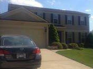 318 Whitney Dr, Rochester Hills, MI 48307