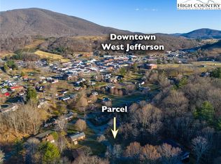 1 Mount Paddy Rd, West Jefferson, NC 28694