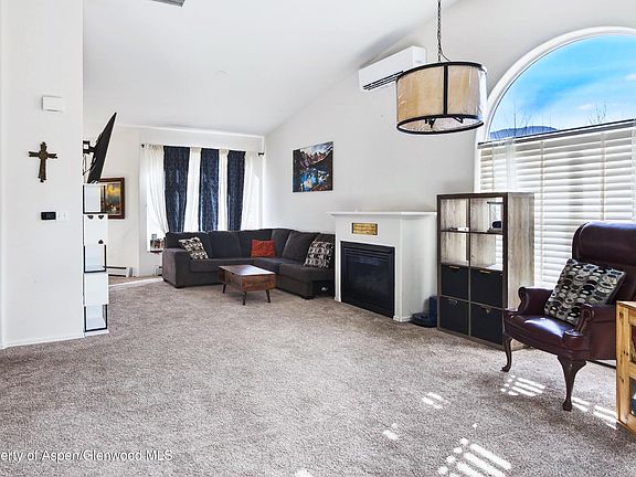 5th image of 51 N Ridge Ct