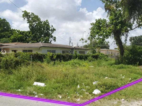 1531 NW 70th St, Miami, FL 33147